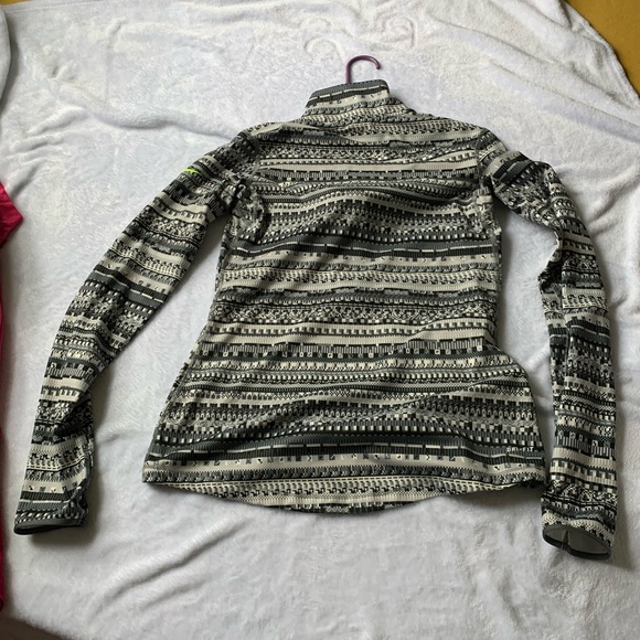 Nike Dri-Fit Long sleeve half zip - Picture 2 of 2